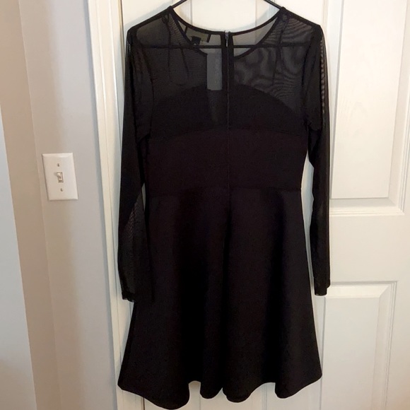 Forever 21 Long-Sleeved Black Dress - Picture 2 of 2